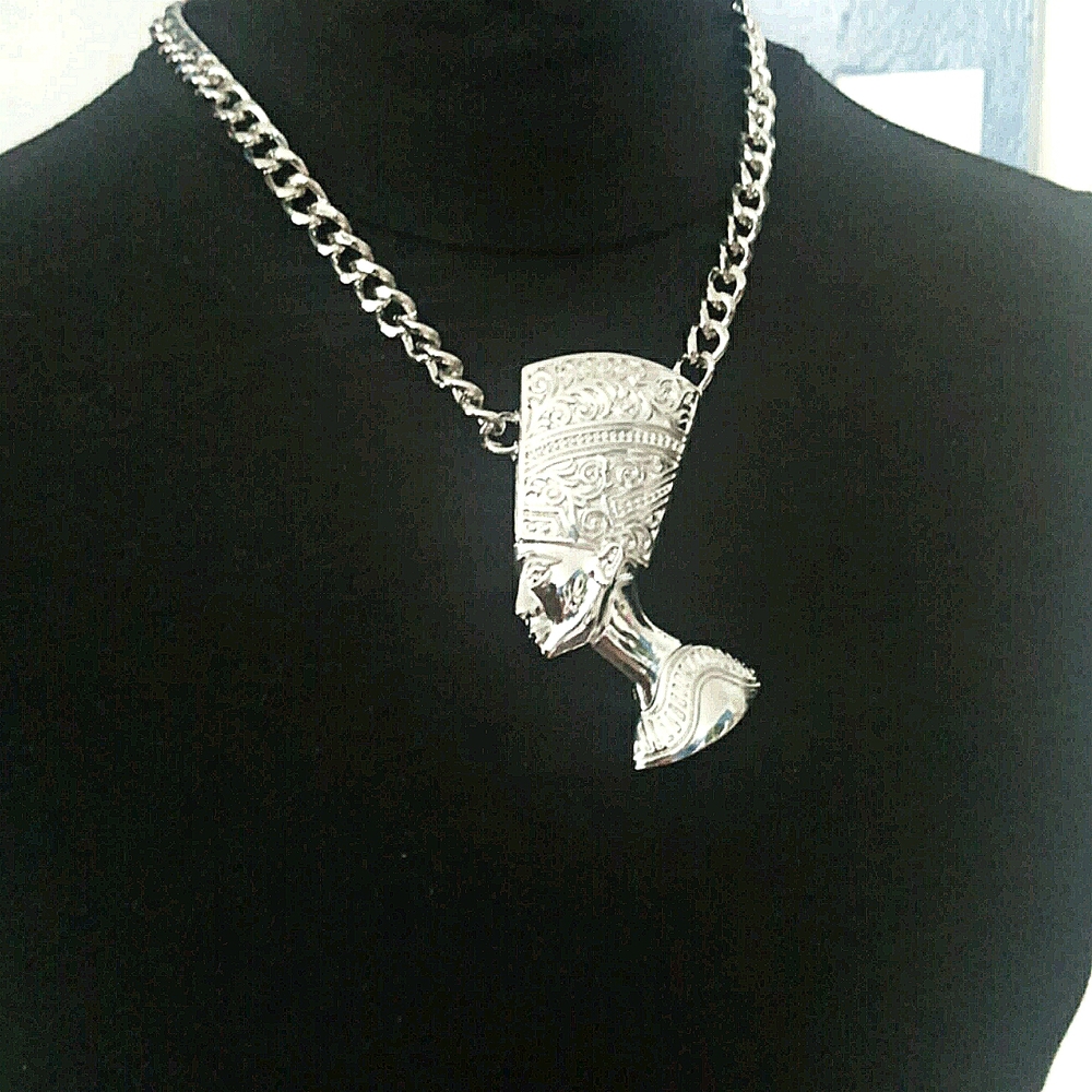 NEFERTITI Chain Necklace